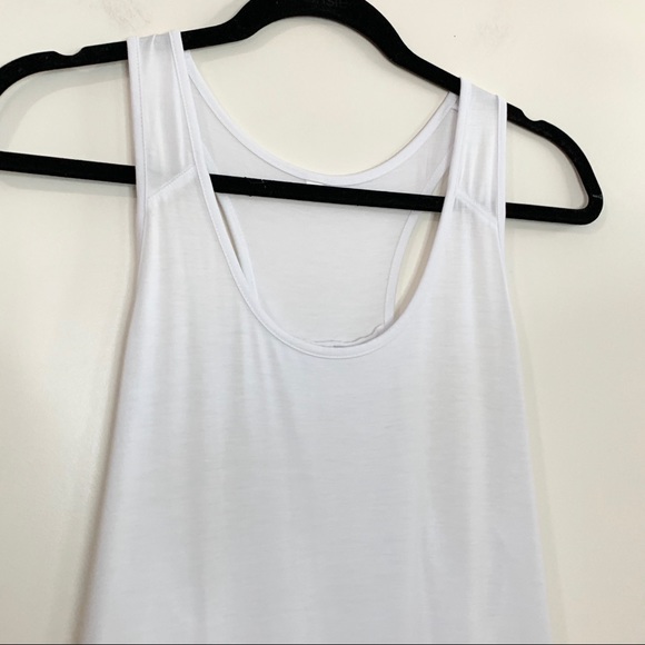 🌸MIPPO Women's White Split Racerback Workout Tank - Picture 5 of 7